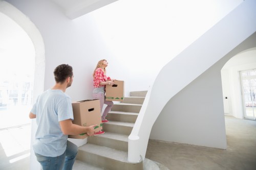 A careful removals process in a Kennington street with local access challenges