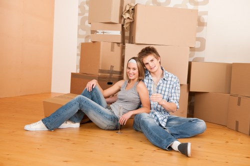 Truck hire service for flats and homes in Kennington