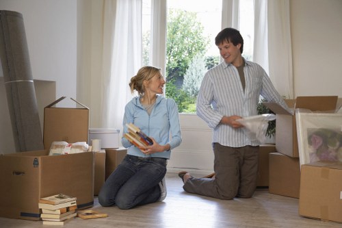 Packing and moving support for a Kennington flat relocation
